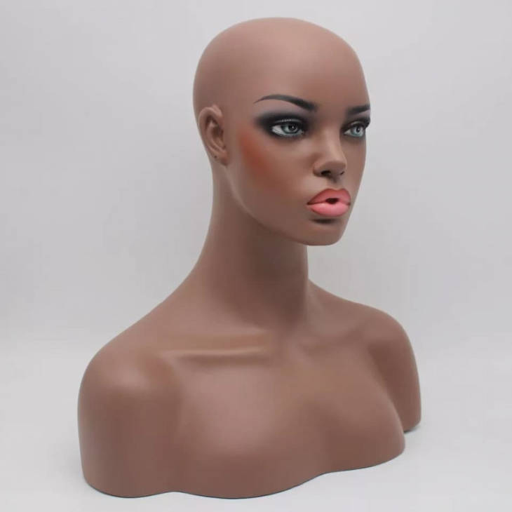 Mannequin T7